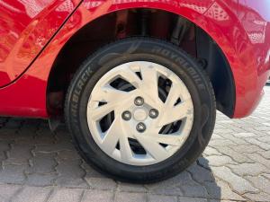 Hyundai Grand i10 1.0 Premium hatch - Image 12