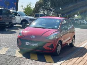 Hyundai Grand i10 1.0 Premium hatch - Image 13