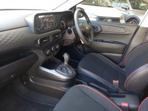 Hyundai Grand i10 1.2 Premium hatch - Image 7