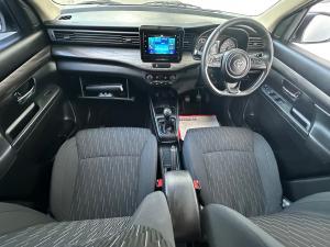 Toyota Rumion 1.5 TX manual - Image 6