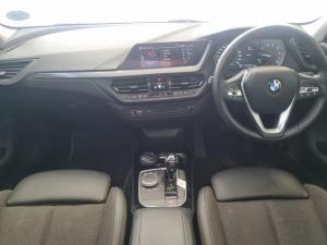 BMW 1 Series 118i - Image 6