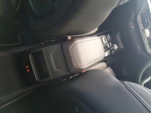 BMW 1 Series 118i - Image 12