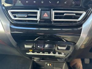 Toyota Starlet Cross 1.5 XR manual - Image 13