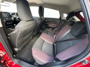 Toyota Starlet Cross 1.5 XR manual - Image 15