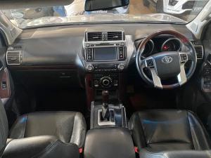 Toyota Land Cruiser Prado 4.0 VX - Image 6