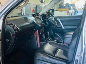Toyota Land Cruiser Prado 4.0 VX - Image 7