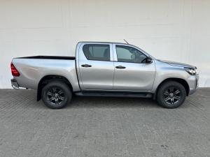 Toyota Hilux 2.4GD-6 double cab Raider manual - Image 3