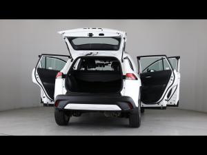 Toyota Corolla Cross 1.8 Hybrid XS - Image 8