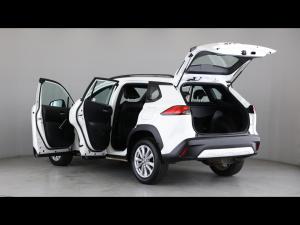 Toyota Corolla Cross 1.8 Hybrid XS - Image 9