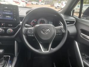 Toyota Corolla Cross 1.8 Xi - Image 8