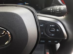 Toyota Corolla Cross 1.8 GR-S Hybrid - Image 10