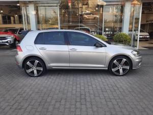 Volkswagen Golf VII 1.0 TSI Trendline - Image 3