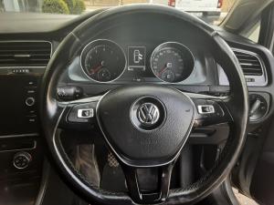 Volkswagen Golf VII 1.0 TSI Trendline - Image 8