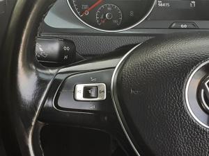 Volkswagen Golf VII 1.0 TSI Trendline - Image 9