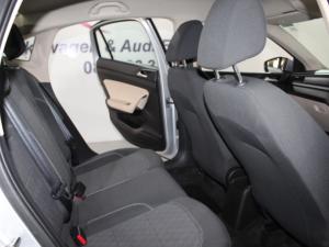 Volkswagen Polo 1.6 - Image 13