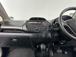 Honda Jazz 1.3 Comfort CVT - Image 17