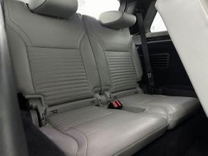 Land Rover Discovery 3.0 TD6 HSE Luxury - Image 10