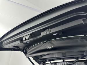 Land Rover Discovery 3.0 TD6 HSE Luxury - Image 15