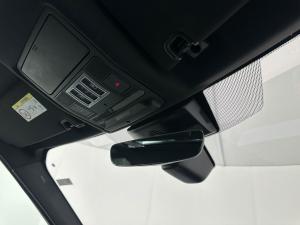Land Rover Discovery 3.0 TD6 HSE Luxury - Image 20