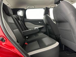 Nissan Magnite 1.0T Acenta CVT - Image 9