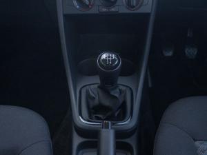Volkswagen Polo Vivo hatch 1.4 Life - Image 19