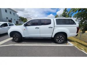 Isuzu KB 250D-Teq double cab X-Rider - Image 2