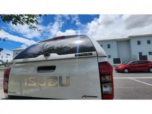 Isuzu KB 250D-Teq double cab X-Rider - Image 3
