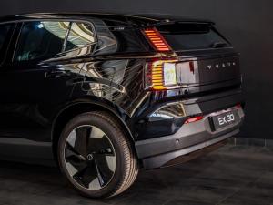 Volvo EX30 Ultra Twin Motor Performance - Image 12
