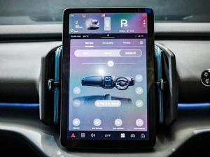 Volvo EX30 Ultra Twin Motor Performance - Image 17