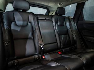 Volvo XC60 T8 Recharge AWD Plus Dark - Image 6