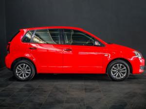 Volkswagen Polo Vivo 5-door 1.6 Trendline - Image 2