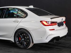 BMW 3 Series 320i Mzansi Edition - Image 18