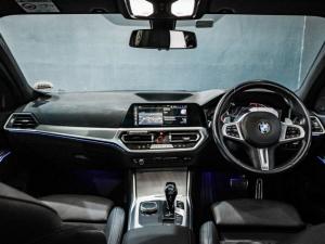 BMW 3 Series 320i Mzansi Edition - Image 5
