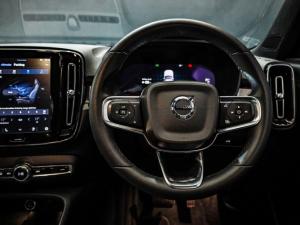 Volvo XC40 Recharge Single Motor Plus - Image 18