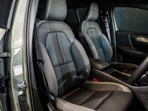 Volvo XC40 Recharge Single Motor Plus - Image 20