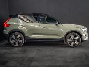 Volvo XC40 Recharge Single Motor Plus - Image 2