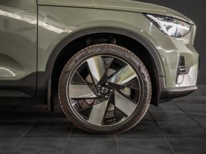 Volvo XC40 Recharge Single Motor Plus - Image 9