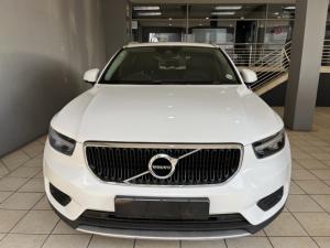 Volvo XC40 D4 AWD Momentum - Image 2