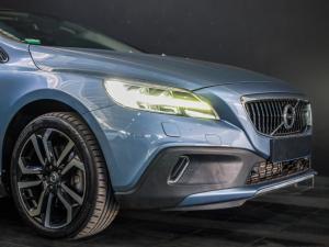 Volvo V40 Cross Country D3 Inscription - Image 15