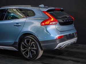 Volvo V40 Cross Country D3 Inscription - Image 18