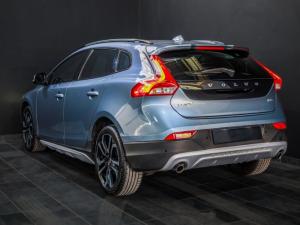Volvo V40 Cross Country D3 Inscription - Image 3
