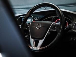 Volvo V40 Cross Country D3 Inscription - Image 9