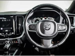Volvo XC60 D4 AWD Momentum - Image 9