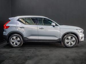 Volvo XC40 T3 Momentum auto - Image 2
