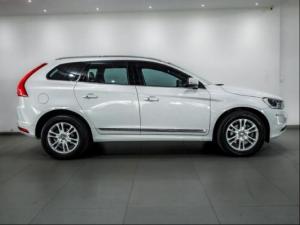 Volvo XC60 T5 Inscription - Image 2