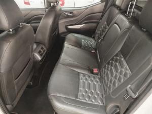 Nissan Navara 2.5DDTi double cab LE Plus 4x4 - Image 7