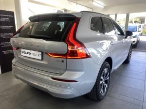 Volvo XC60 B5 AWD Essential - Image 13