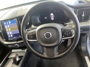 Volvo XC60 B5 AWD Essential - Image 14