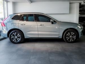 Volvo XC60 B5 AWD Essential - Image 3