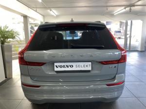 Volvo XC60 B5 AWD Essential - Image 4